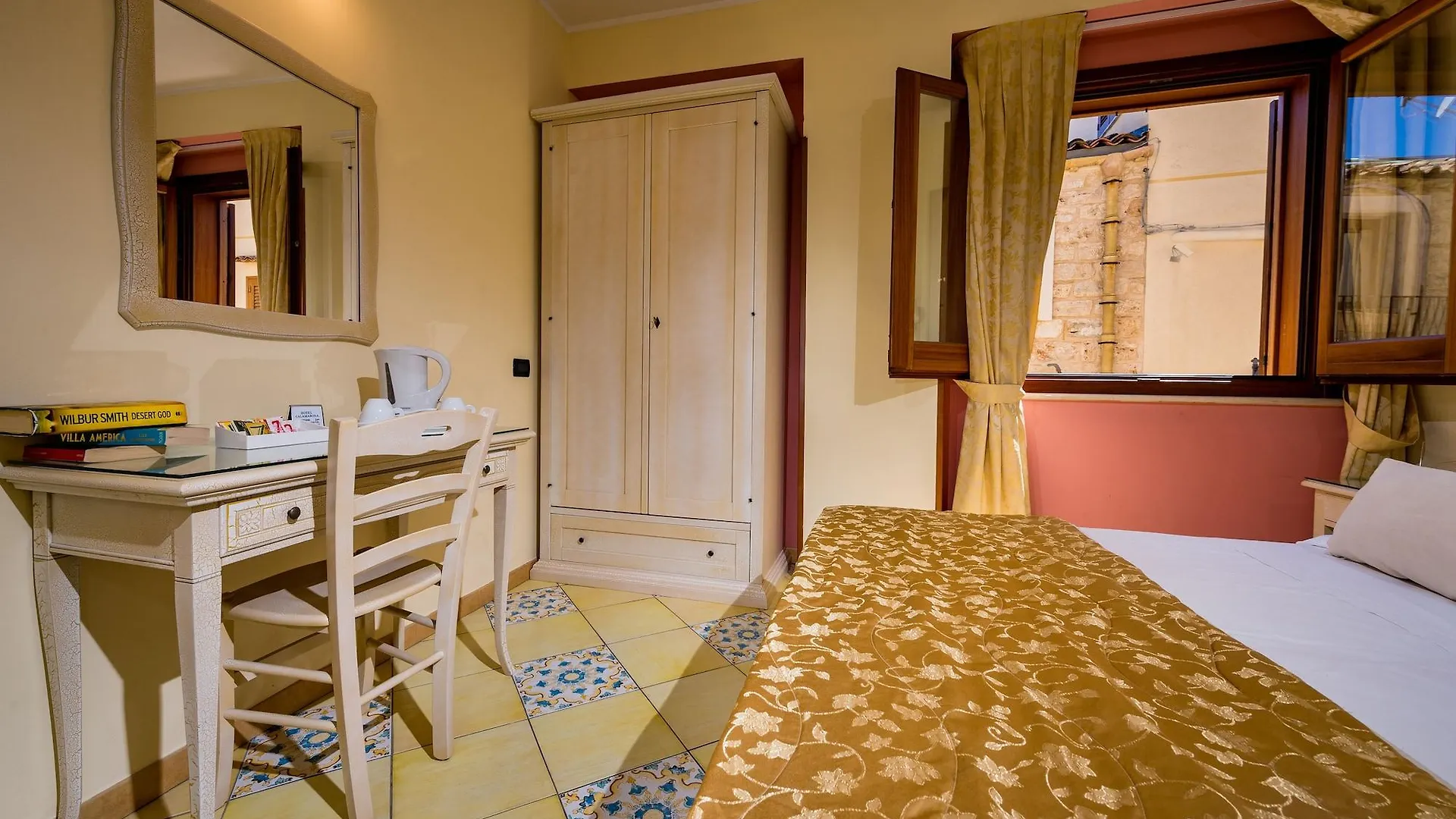 Hotel Cala Marina Castellammare del Golfo 3*,
