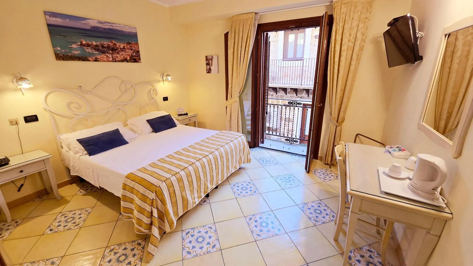 ***  Hotel Cala Marina カステッランマーレ・デル・ゴルフォ イタリア