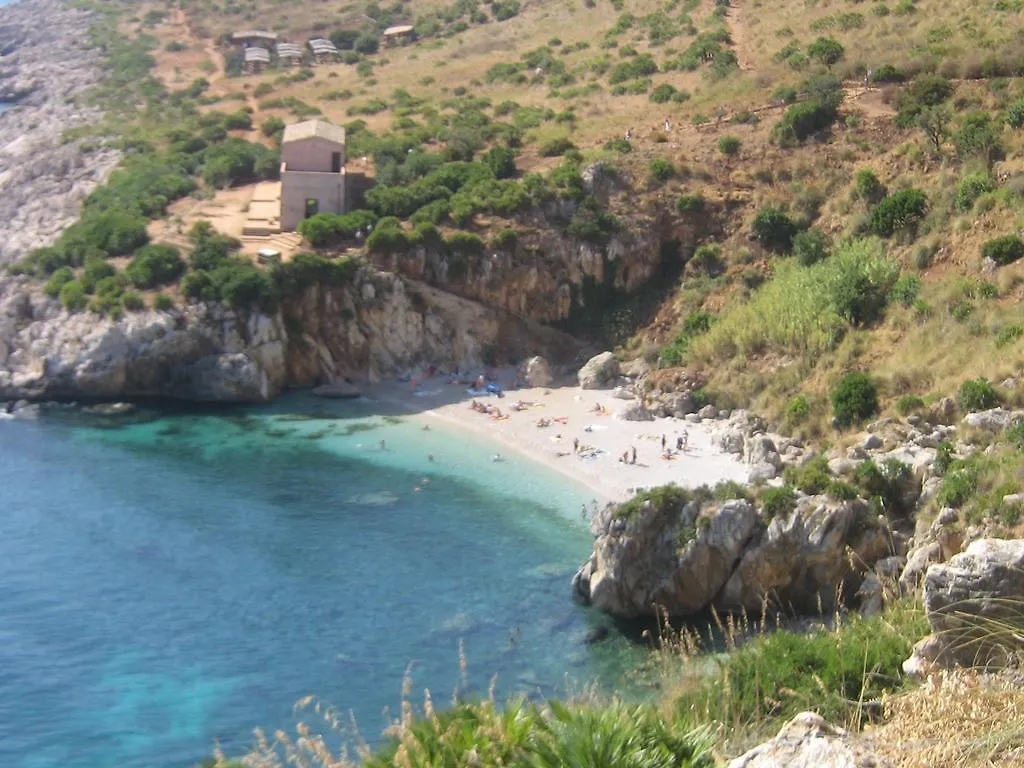 ***  Hotel Cala Marina カステッランマーレ・デル・ゴルフォ イタリア