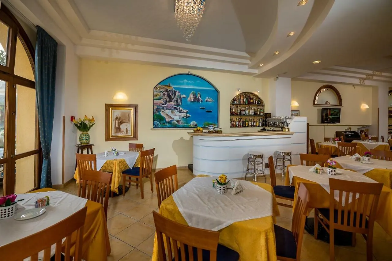 Hotel Cala Marina Castellammare del Golfo 3*,